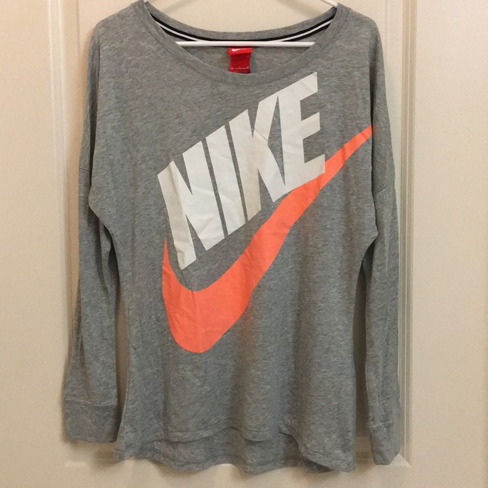 Long sleeved gray Nike athletic t-shirt